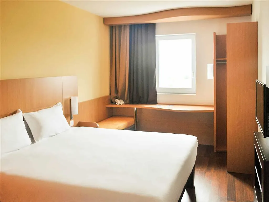 Ibis Sofia Airport Hotel